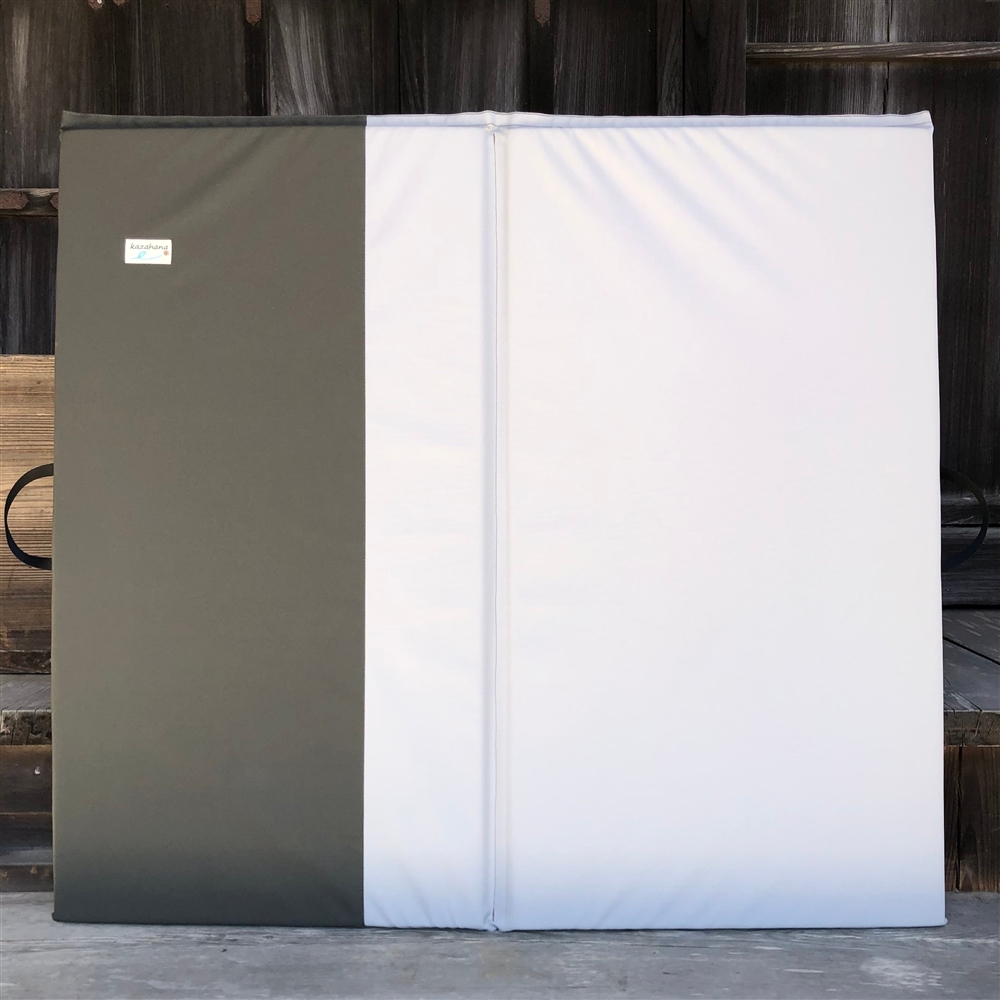 デザート × シルバーグレー × ダークグレー